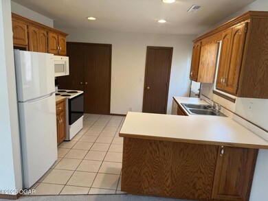 3111 Adele Ct unit 13, Joplin, MO 64804 - photo 2