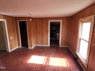6- Bedroom
