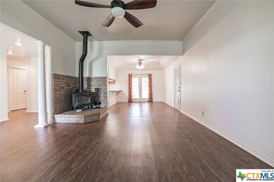 3939 Bottoms Rd E, Troy, TX 76579 - photo 3