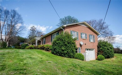 186 Arlie Loop, Statesville, NC 28677 - photo 3