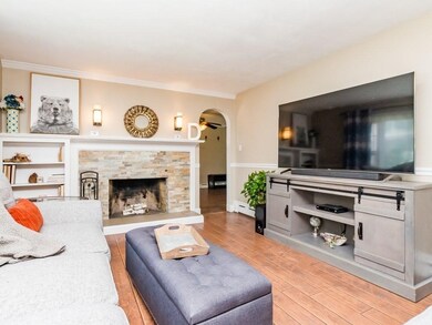 357 University Ave, Lowell, MA 01854 - photo 4