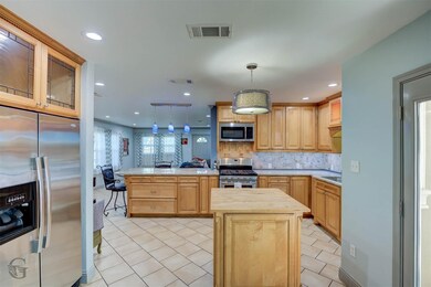 319 Larkin St, Benton, LA 71006 - photo 3