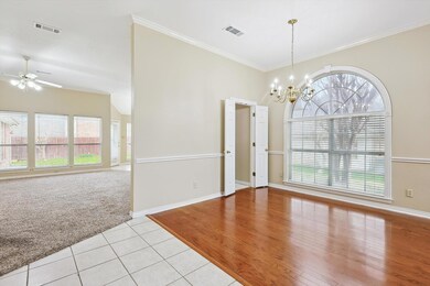 704 Highstar Ct, Hurst, TX 76054 - photo 4