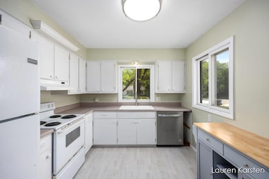 69 6 Mile Rd NE, Comstock Park, MI 49321 - photo 7