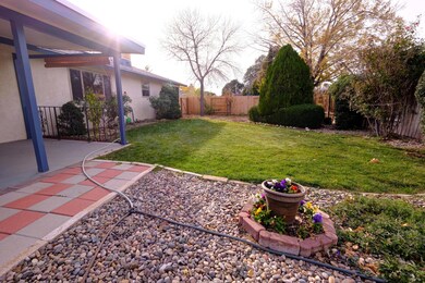 6709 Hensch Ave NE, Albuquerque, NM 87109 - photo 7
