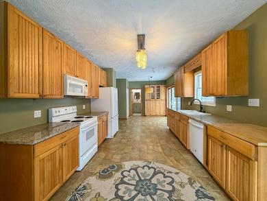 9155 Cushing Rd, Eau Claire, MI 49111 - photo 2