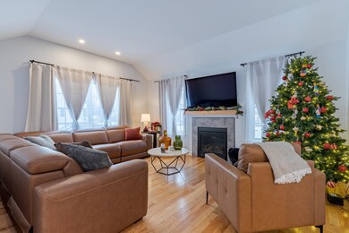 113 Crawley Falls Rd unit 3, Brentwood, NH 03833 - photo 6