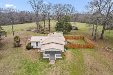 600 SCR 142 Drone front to back