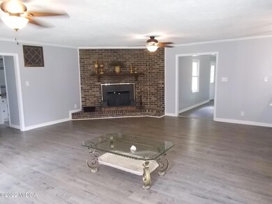 123 Welker Cir, Macon, GA 31211 - photo 6