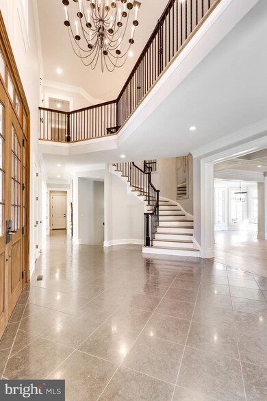 6707 Wemberly Way, McLean, VA 22101 - photo 5