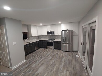 2013 Putnam Rd, Halethorpe, MD 21227 - photo 2