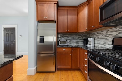 76 Pitman St unit 1, Providence, RI 02906 - photo 7