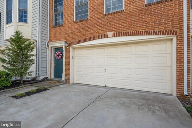 8723 Phipps Farm Way, Manassas, VA 20109 - photo 2