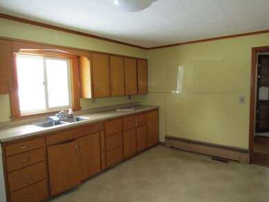 15 New Hampshire St, Millinocket, ME 04462 - photo 4