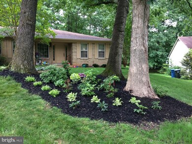 4415 Eastwood Ct, Fairfax, VA 22032 - photo 2