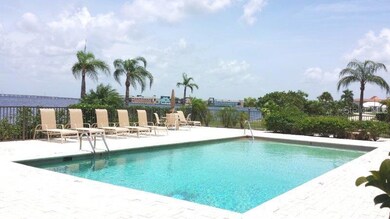 1601 Park Beach Cir unit 113, Punta Gorda, FL 33950 - photo 3