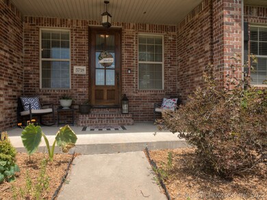 5718 Nottingham Dr, Bartlesville, OK 74006 - photo 2