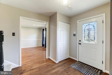 2308 Rosedown Dr, Reston, VA 20191 - photo 4