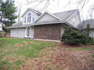 4644 Mill Rd, Emmaus, PA 18049 - photo 4