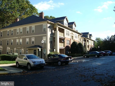 121 Timberbrook Ln unit 301, Gaithersburg, MD 20878 - photo 2