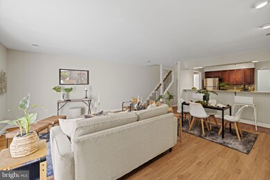 3743 Madison Ln unit B, Falls Church, VA 22041 - photo 7