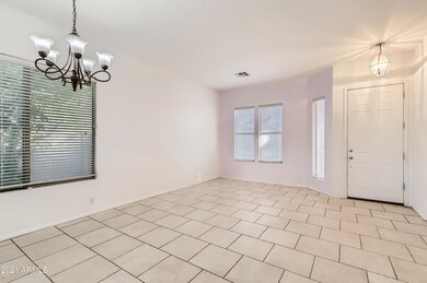4-074135921-05 Living Room
