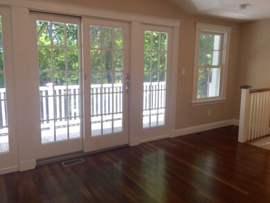 47R Hanock Ave unit 47R, Newton, MA 02459 - photo 2