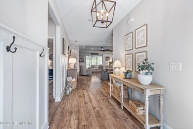 213_S_Coopers_Hawk_Way-9