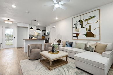 813 Bluebonnet Ln, Mesquite, TX 75149 - photo 3