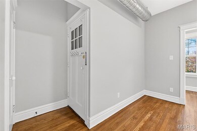 6432 Alamo Ave unit 2E, Saint Louis, MO 63105 - photo 4