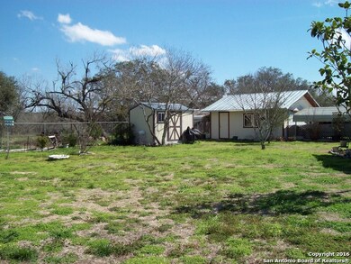 4181 County Road 4516, Hondo, TX 78861 - photo 6