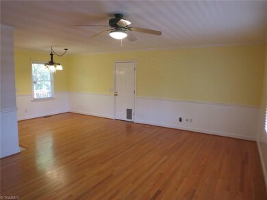 704 Skycrest Country Rd, Asheboro, NC 27205 - photo 3