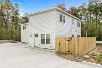 28402 Champion Oaks Dr unit 2, Magnolia, TX 77354 - photo 2