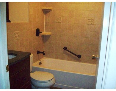 98 Pemberton St unit 20, Dracut, MA 01826 - photo 7