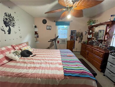 14 Lancashire St, Providence, RI 02908 - photo 7