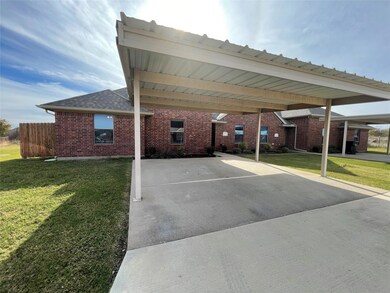 100 Crossbow Ct unit 102, Weatherford, TX 76088 - photo 2