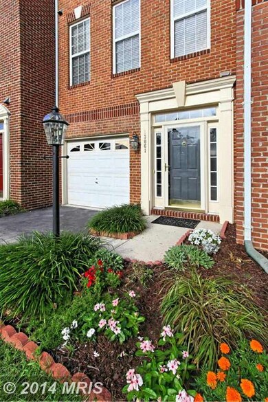 13061 Park Crescent Cir, Herndon, VA 20171 - photo 7