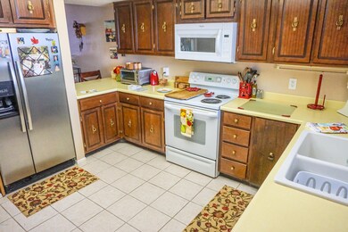 3229 S Fairfield Dr, Tempe, AZ 85282 - photo 5