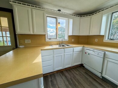 26 Otis St unit 2, Wakefield, MA 01880 - photo 2