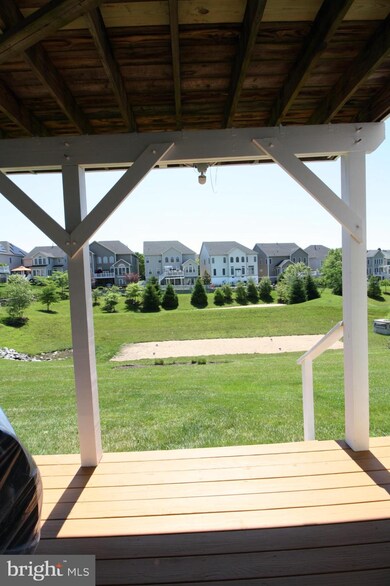 23113 Robin Song Dr, Clarksburg, MD 20871 - photo 5