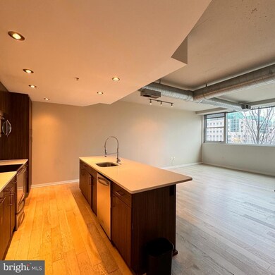 Arc 3409 unit 306, Arlington, VA 22201 - photo 2