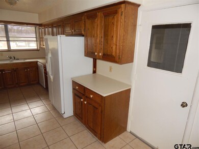 328 328 Dartmouth, Tyler, TX 75701 - photo 5