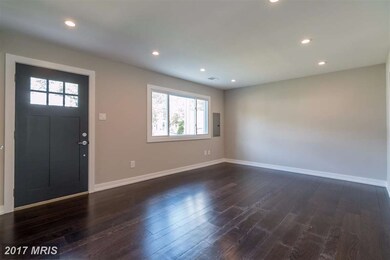 6715 Vermont Ct, Hyattsville, MD 20785 - photo 5