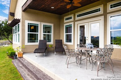 17202 Laurel Crossing, Helotes, TX 78023 - photo 5