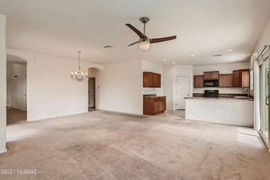 7-077818575-08 Living Room
