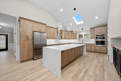 8015 S 85th Ave, Justice, IL 60458 - photo 7