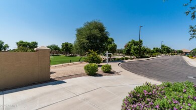 2963 E Palmdale Ln-6