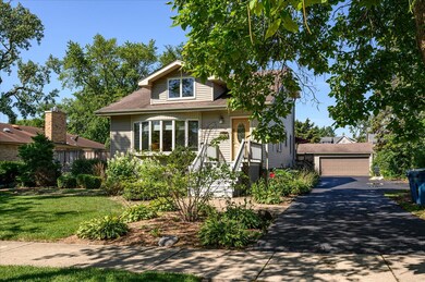 448 N Larch Ave, Elmhurst, IL 60126 - photo 2