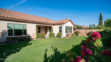 561 W Yellowstone Way Exterior Photos-9