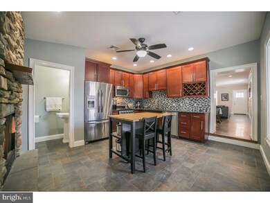 811 E Hector St, Conshohocken, PA 19428 - photo 5